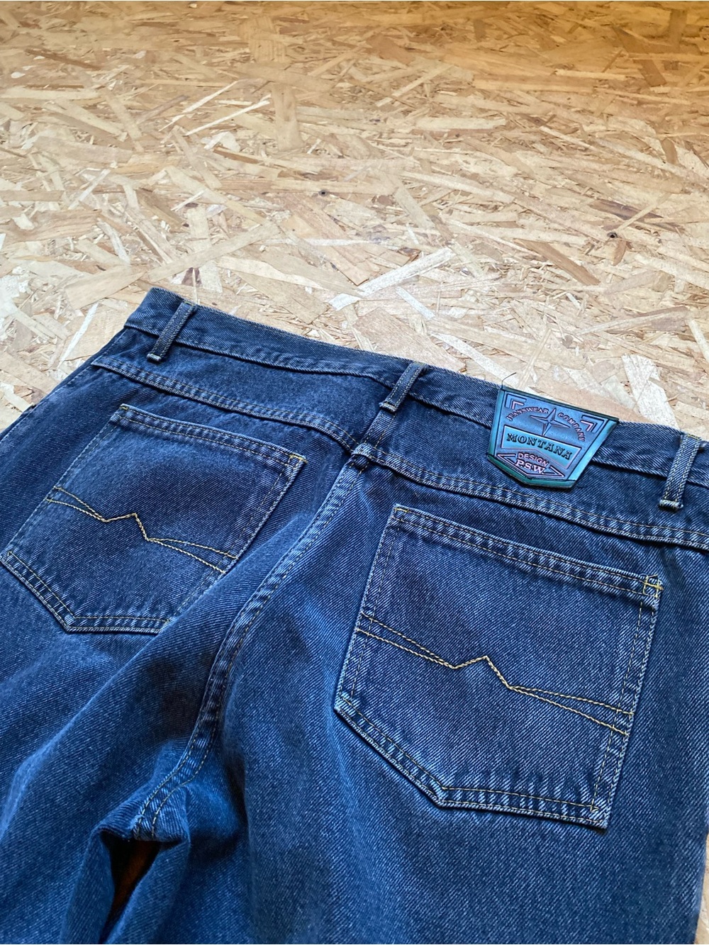 Men's Dark Blue Vintage  Denim Jeans - Montana